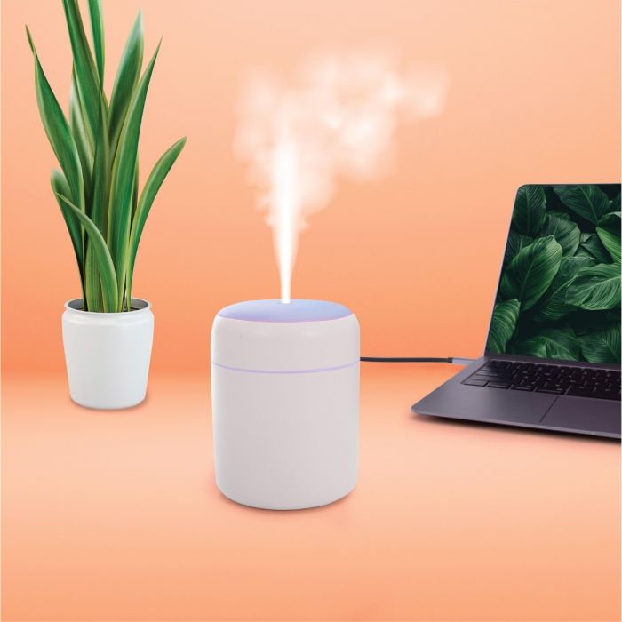 is gift colour changing light up humidifier white 7.8x7.8x11.9cm